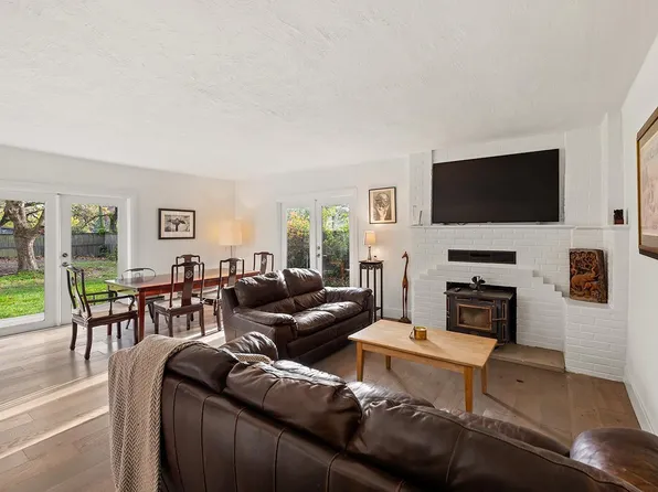 1979 Ludwig Avenue, Santa Rosa, CA 95407