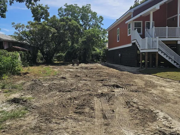 1907 Token St, North Charleston, SC 29405