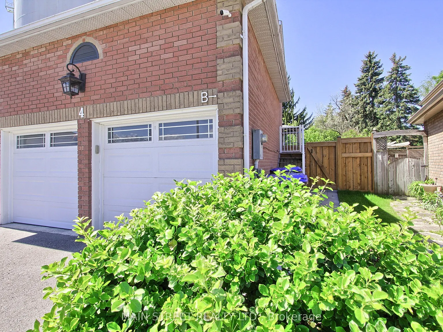 2 bed, $2,400 — Photo 2