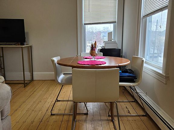 2nd image of 6 Pearl St #B