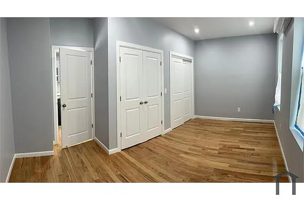 Building Photo - 1124 Elder Ave #1F
