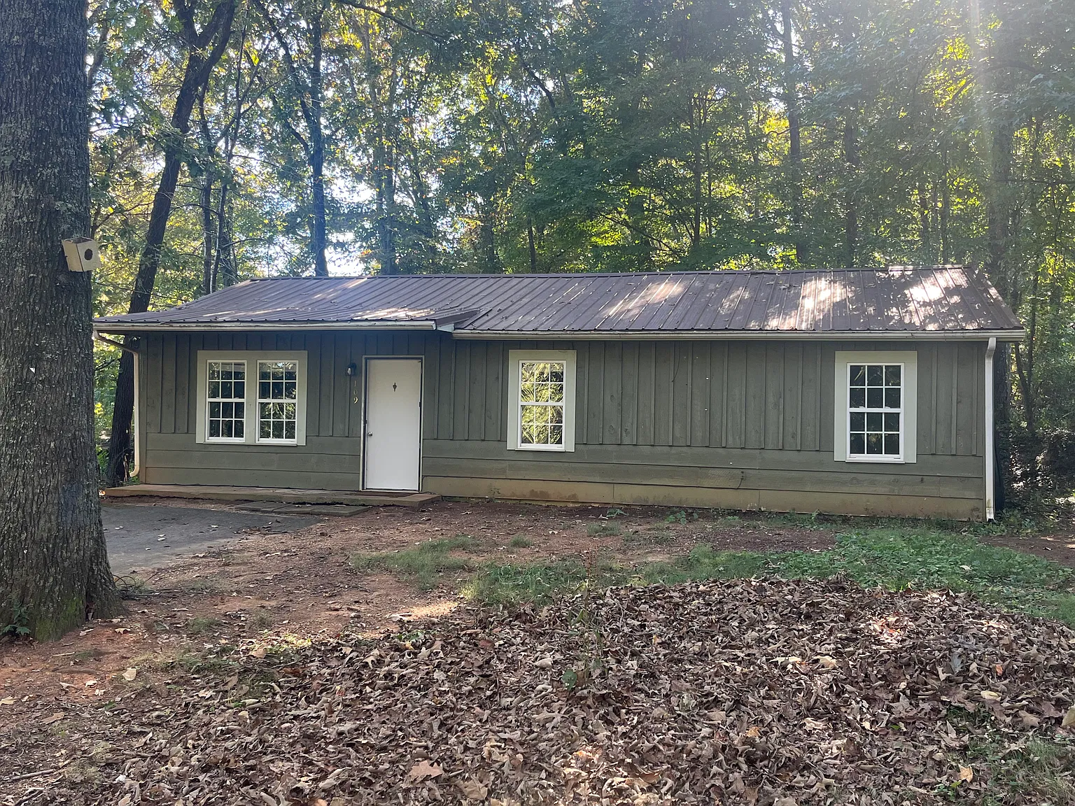 3 bed, 1075 sqft, $1,450 — Photo 1