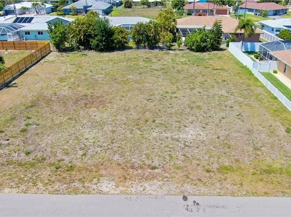 801 SE 33rd St, Cape Coral, FL 33904