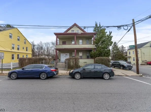 255 Temple St, Paterson City, NJ 07522