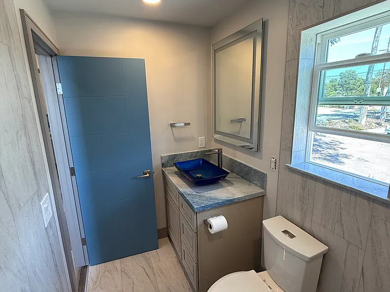 801 Vale View Dr #B — Photo 17