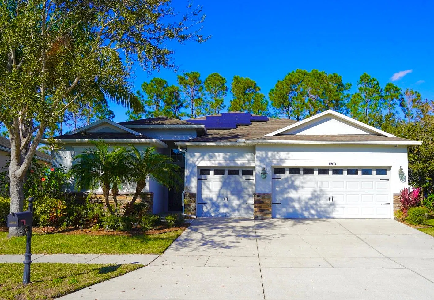 4 bed, 2283 sqft, $3,300 — Photo 1