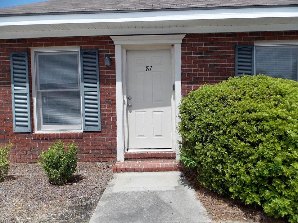 1st image of 140-87 Lanier Dr