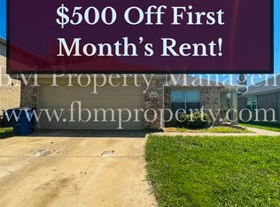 1015 Vicksburg Dr, Ennis, TX 75119