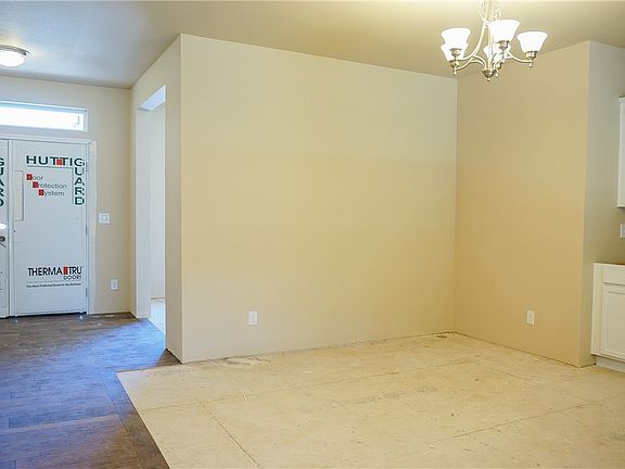 3rd image of 20125 61st Av Ct E