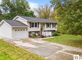 17 Johnson St, Fredonia, NY 14063