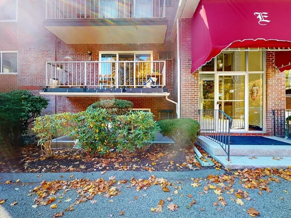 31 Hamlin Ln APT B21, Needham, MA 02492