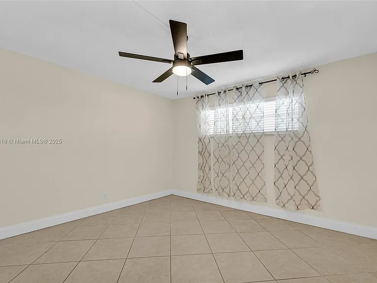 681 S Hollybrook Dr #109 — Photo 11
