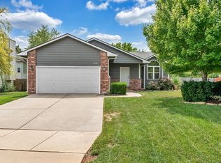 1519 W Basswood Dr, Andover, KS 67002