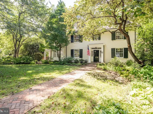 5804 Cedar Pkwy, Chevy Chase, MD 20815