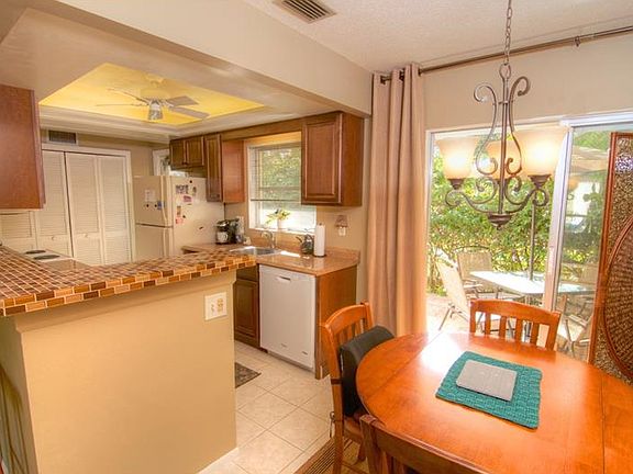 5th image of 2215 Pueblo Ln