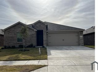 1327 Missouri St, Royse City, TX 75189