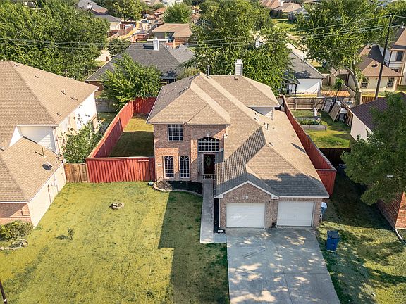 3rd image of 7502 Armstrong Ln