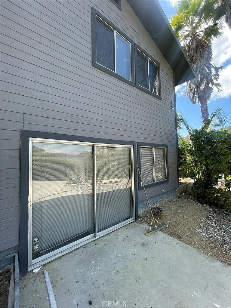 4 bed, 1920 sqft, $3,500 — Photo 1