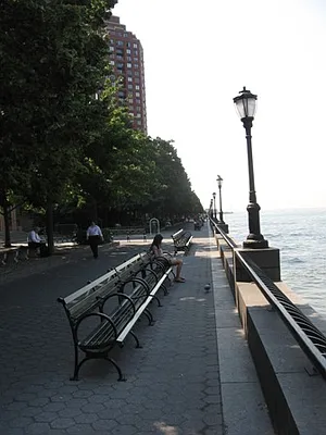 Rented by Realty Operations Group | media 1