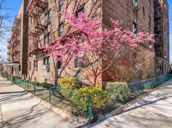 41-15 50th Ave APT 1K