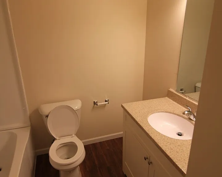 Forest Place Apartments — Photo 27