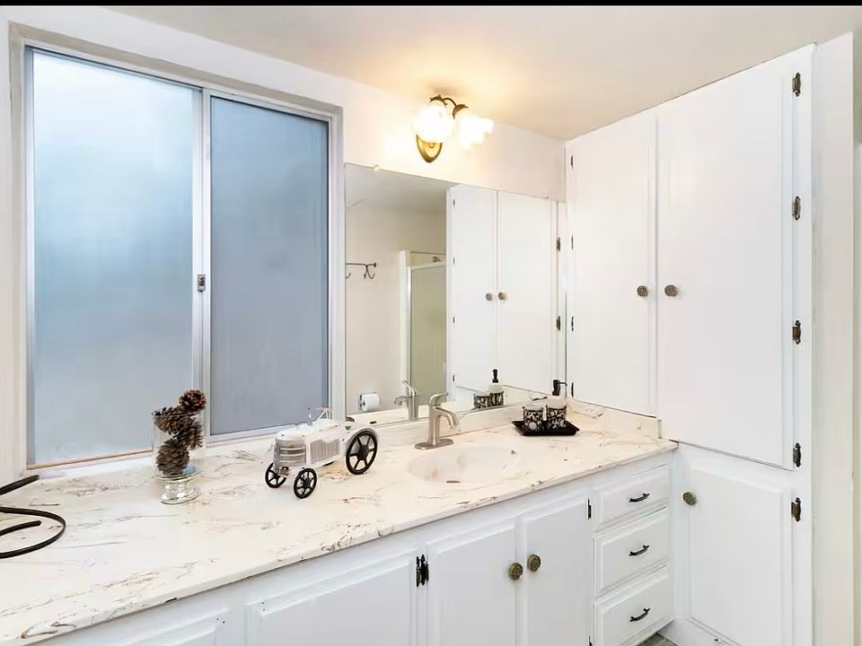 1st image of 28761 Zion Dr