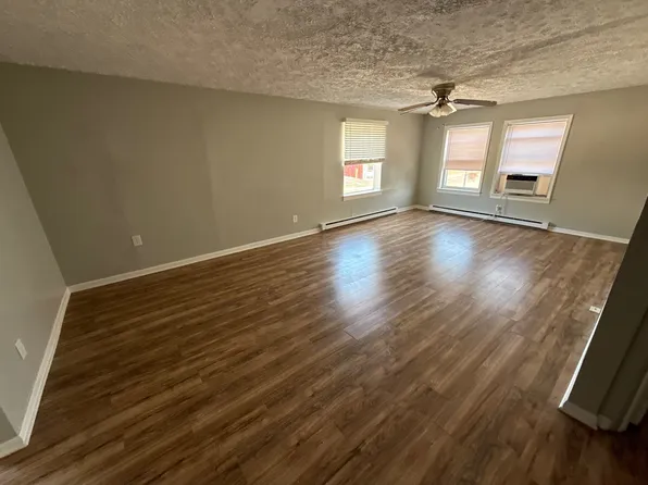 29 E Main St APT 5, New Palestine, IN 46163