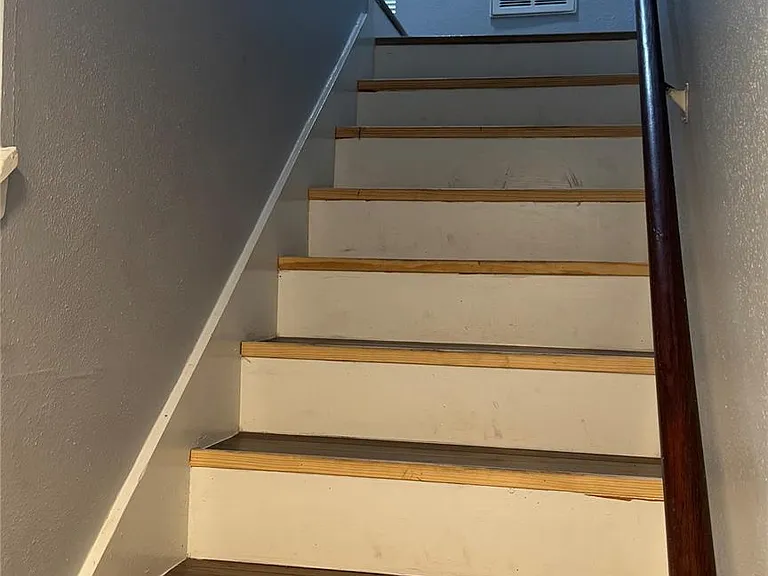 7925 Grove Ridge Dr — Photo 14
