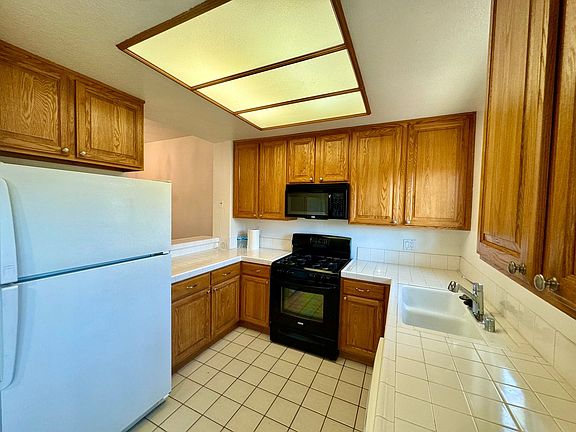 3rd image of 15146 Ocaso Ave