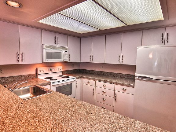 5th image of 401 100th Ave NE APT 203