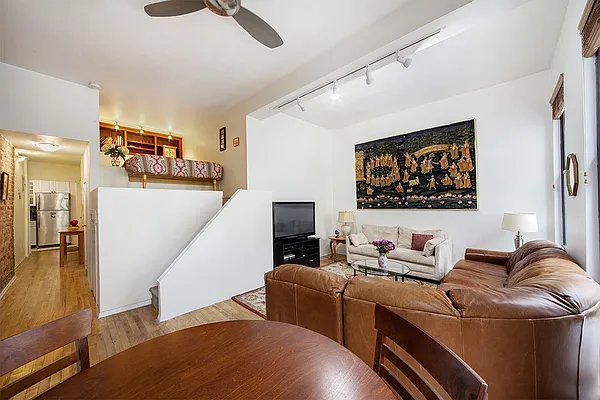 Sold by Compass | media 9