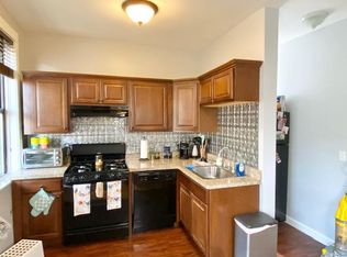 1104 W Dickens Ave #3, Chicago, IL 60614