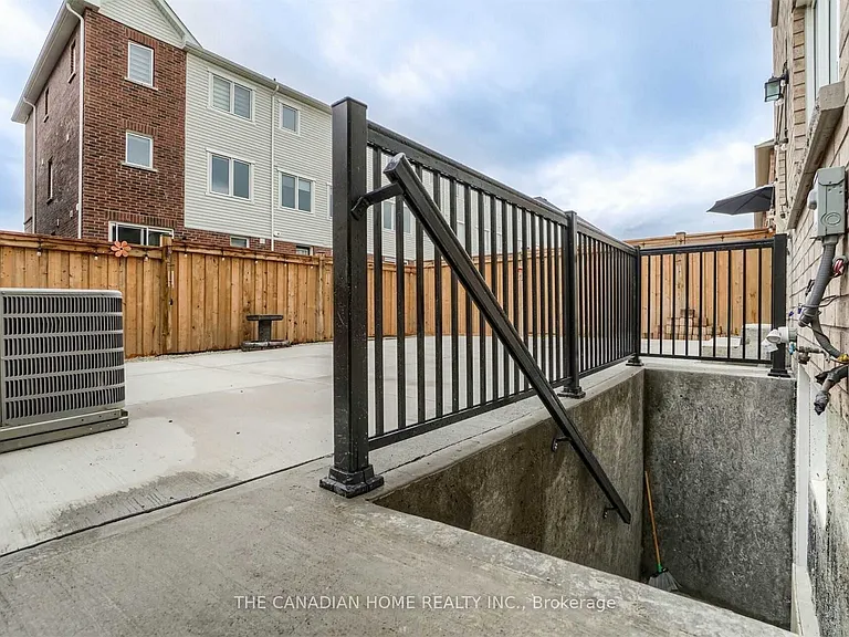 36 Enford Cres #BSMNT — Photo 20