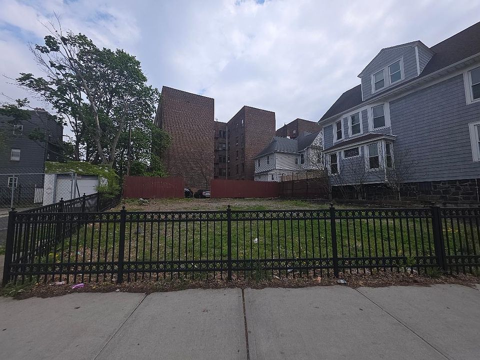 2nd image of 2624 Kennedy Blvd