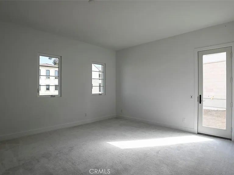 20552 Edgewood Ct — Photo 55