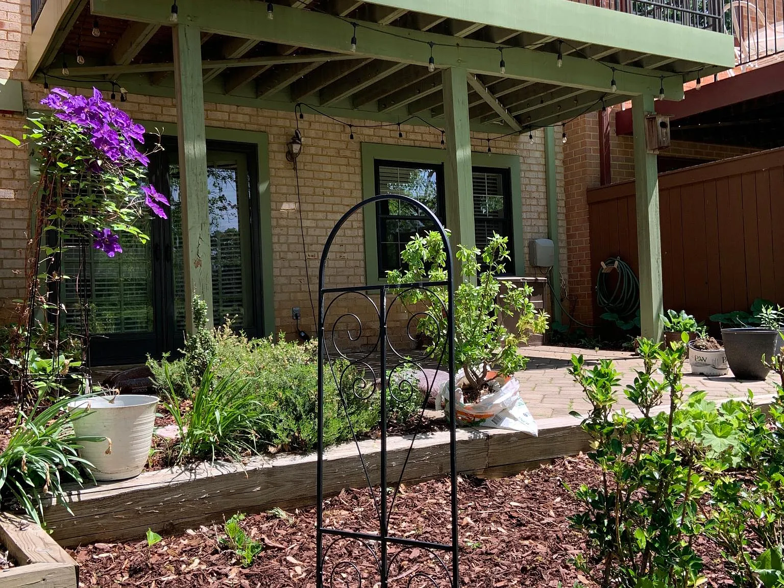 2156 Golf Course Dr — Photo 2