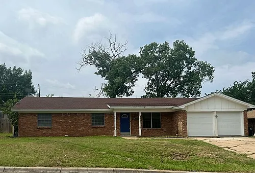 361 Heirloom Dr Photo 1