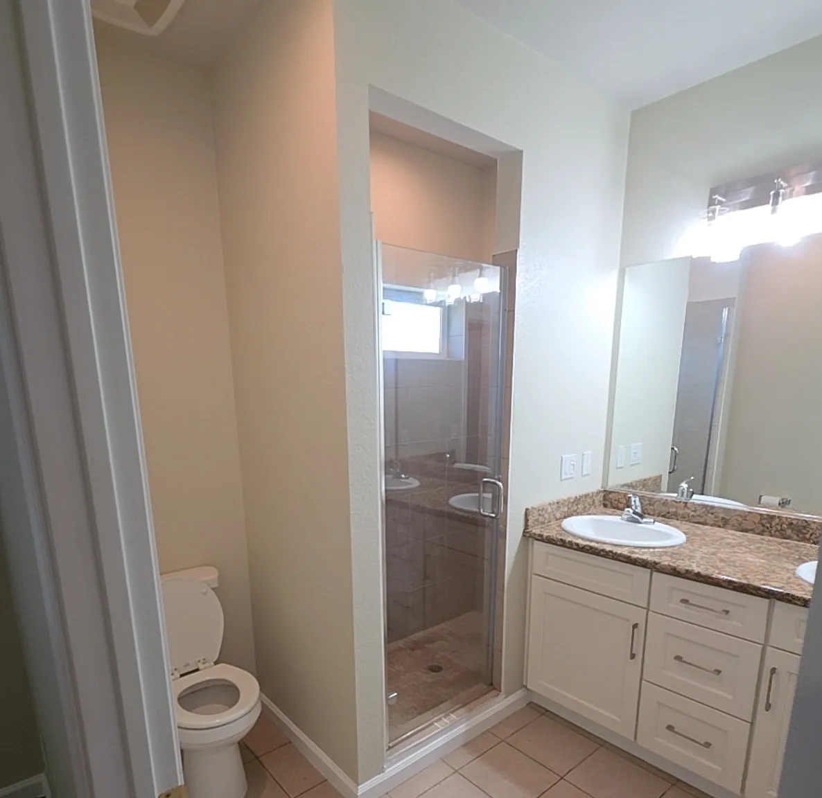 S 6th St, Lathrop — Photo 3
