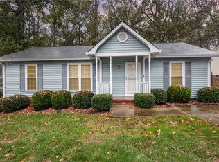 208 Dunwoody Dr, Simpsonville, SC 29681