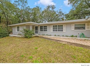 6122 E King Ln, Inverness, FL 34452