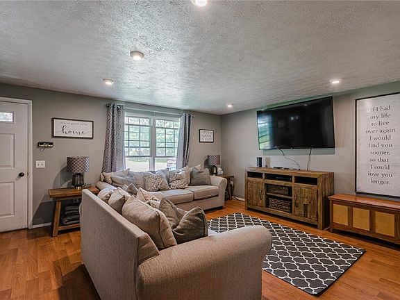 5th image of 1552 Rosebay Ct