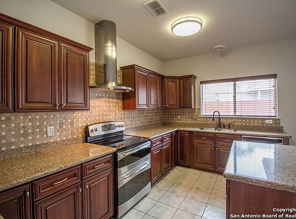 5th image of 2517 Woodland Village Ct
