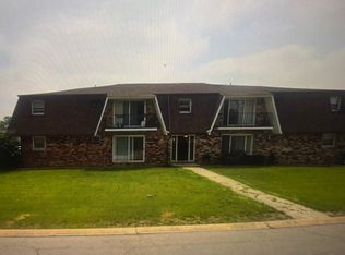 150 Meadows Rd N APT 4, Bourbonnais, IL 60914