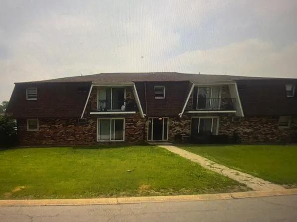 150 Meadows Rd N APT 5, Bourbonnais, IL 60914