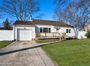 187 Grove St, Port Jefferson Station, NY 11776