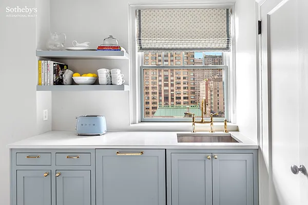 Sold by Sotheby's International Realty | media 20