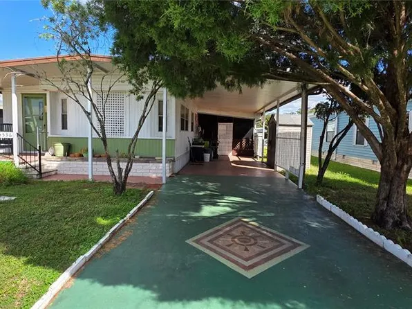 5536 Benton St, Zephyrhills, FL 33542