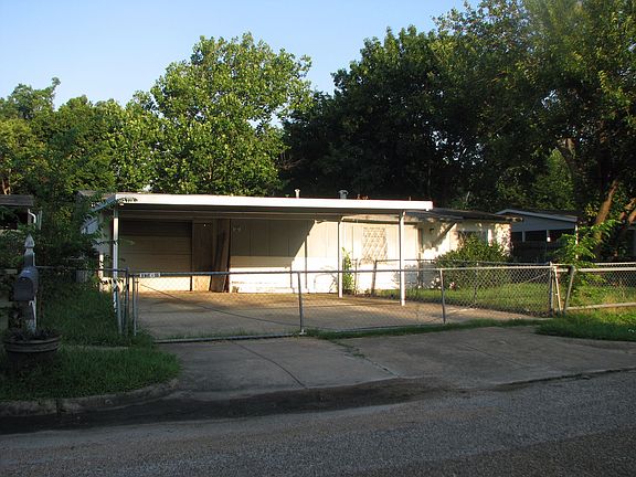 2nd image of 1227 Lanemar Dr