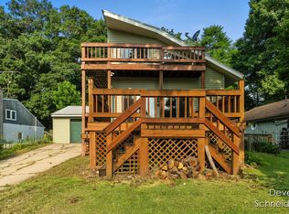 65 Sundago Park St, Hastings, MI 49058