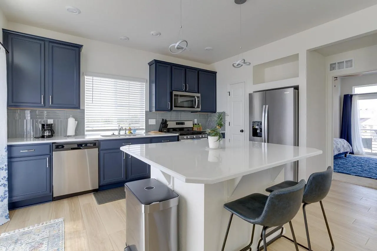 3910 N Quatar Ct — Photo 2